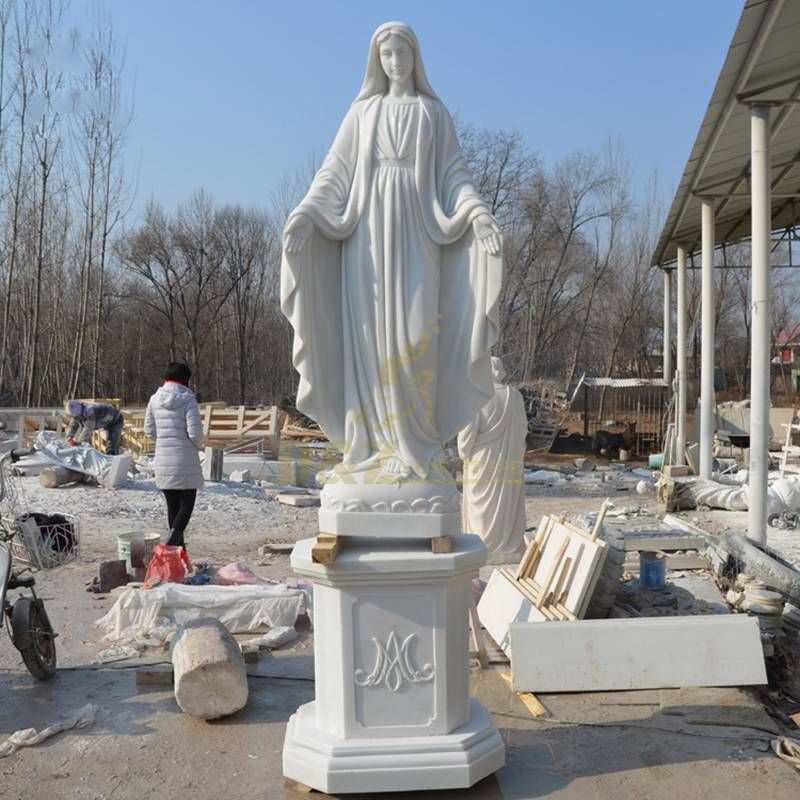 Beautiful The Virgin Mary Sculpture