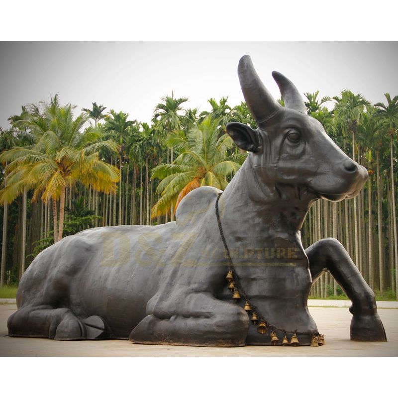 Custom Modern Bronze Sculpture Cast Bronze Bull Statue