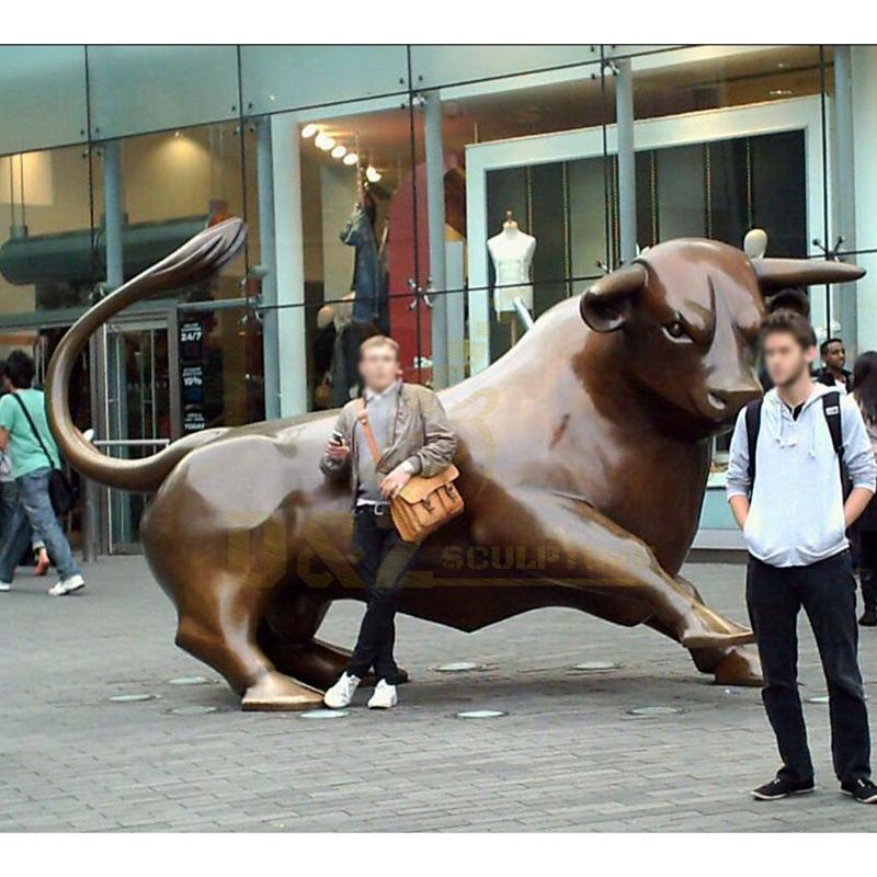 Life Size Vivid Animal Bronze Bull Sculpture For Sale