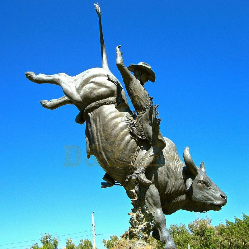 Bullfighting Character Bronze Bull Sculpture Animal Statue