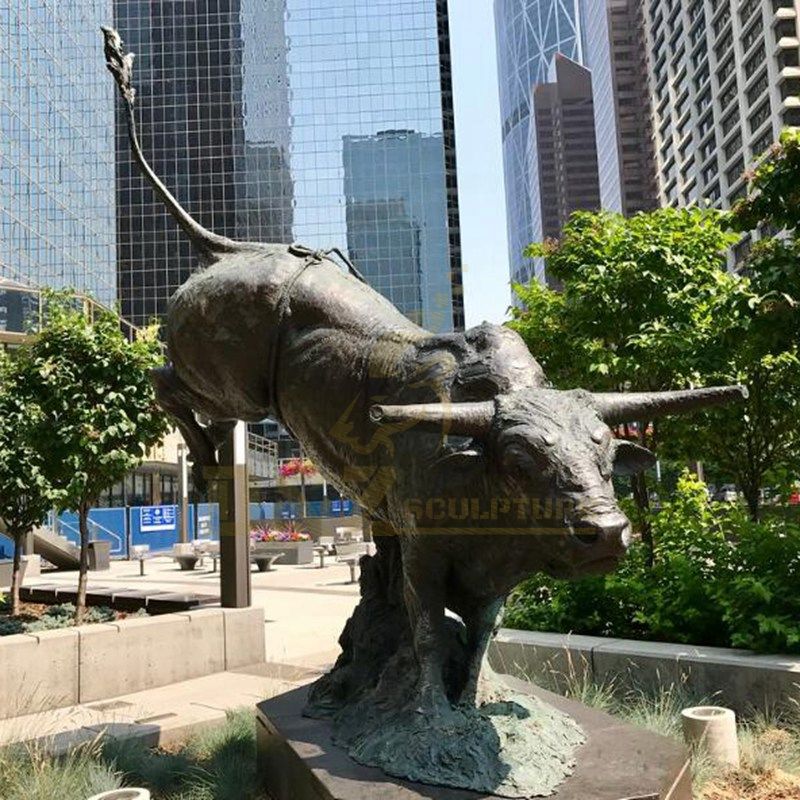 Factory Price Popular Outdoor Decoration Large Cast Bronze Bull Sculpture