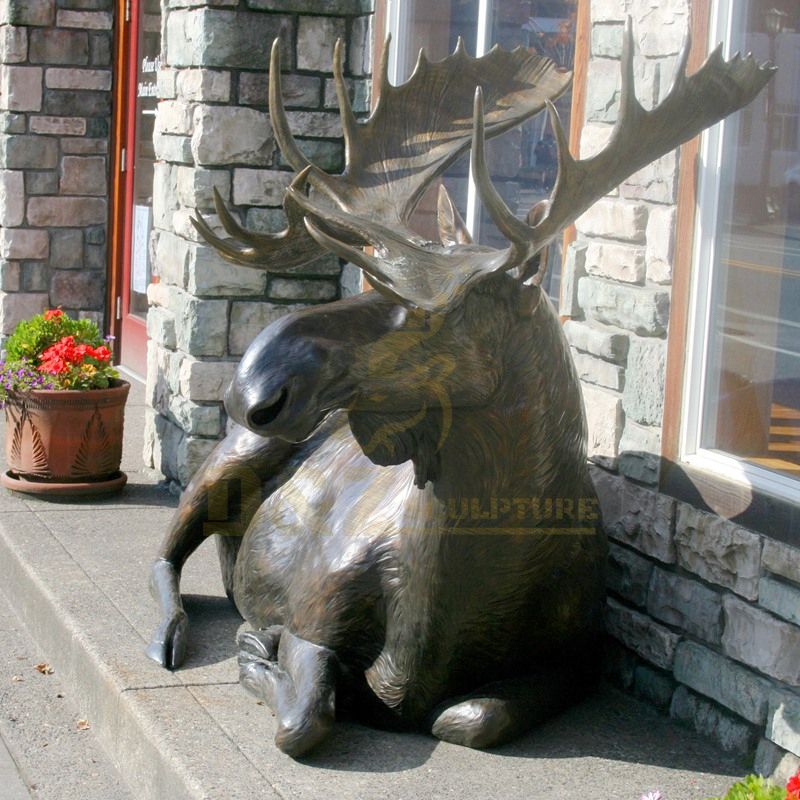 Outdoor Garden Vivid Bronze Deer Sculpture