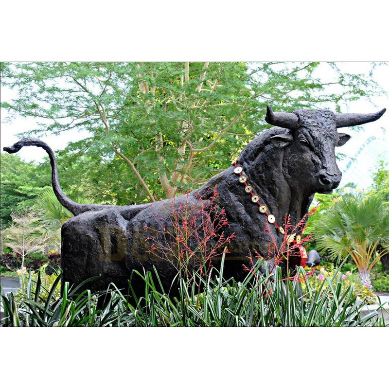 Outdoor park decoration bronze animal sculpture bull brass statue
