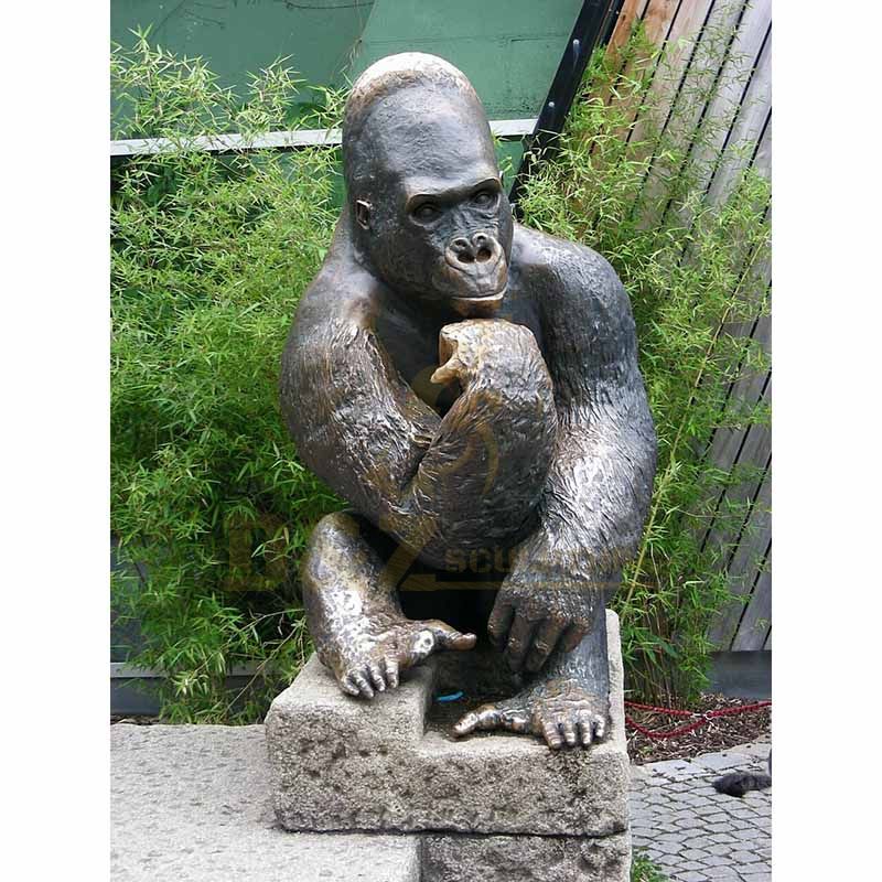 High Quality Large Bronze Monkey Gorilla Sculpture