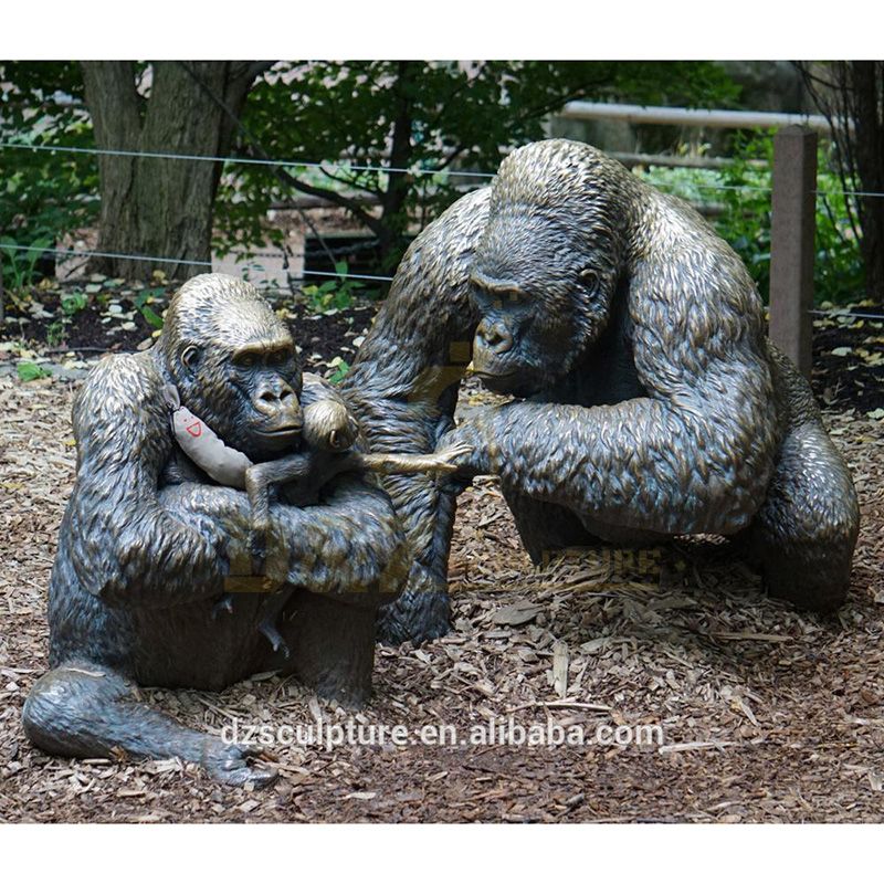 China Manufacture Directly Supplied Garden Decoration Animal Sculpture Bronze Gorilla Sculpture