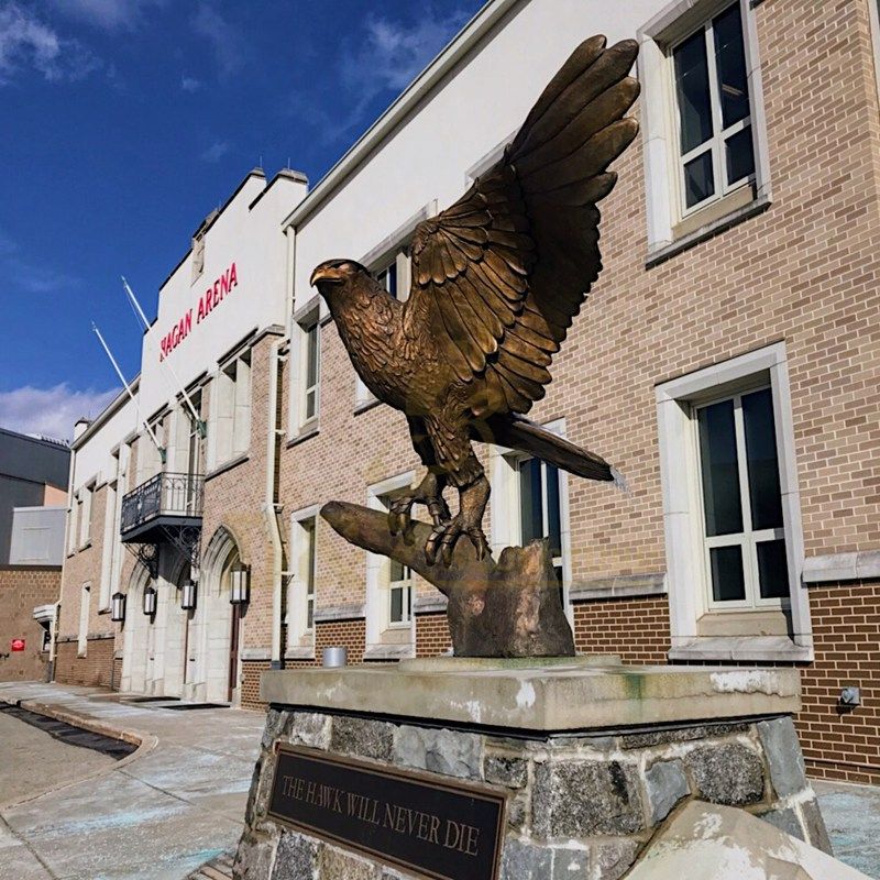 High Quality life size antique brass large bronze eagle hawk sculpture