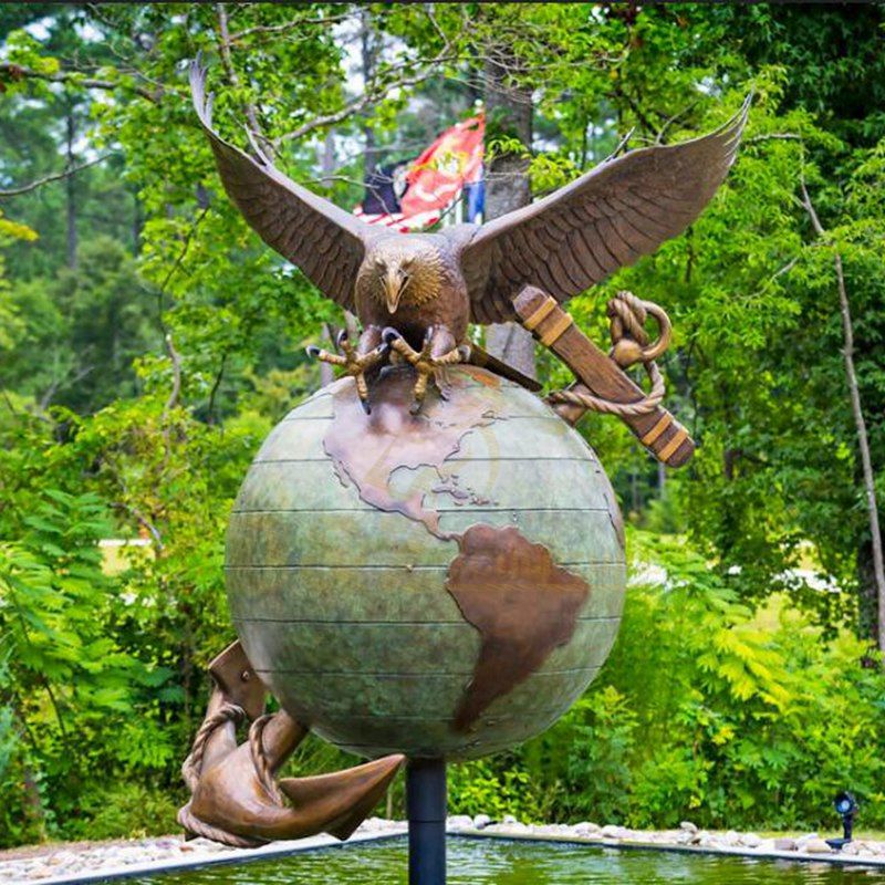 Outdoor Bronze Eagle Statue On The Globe Sculpture