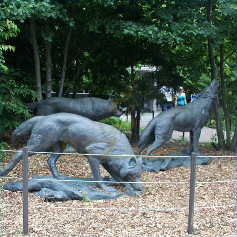 Bronze Lifesize Wolf Statue Brass Animal Statue