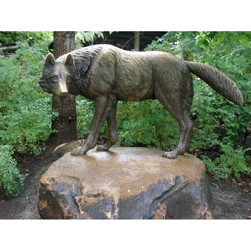 Chinese Supplier Metal Bronze Wolf Sculpture