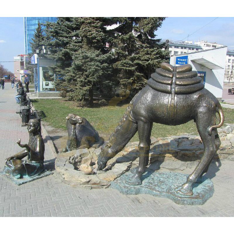 Outdoor Garden Animal Statue Life Size Bronze Camel Sculpture