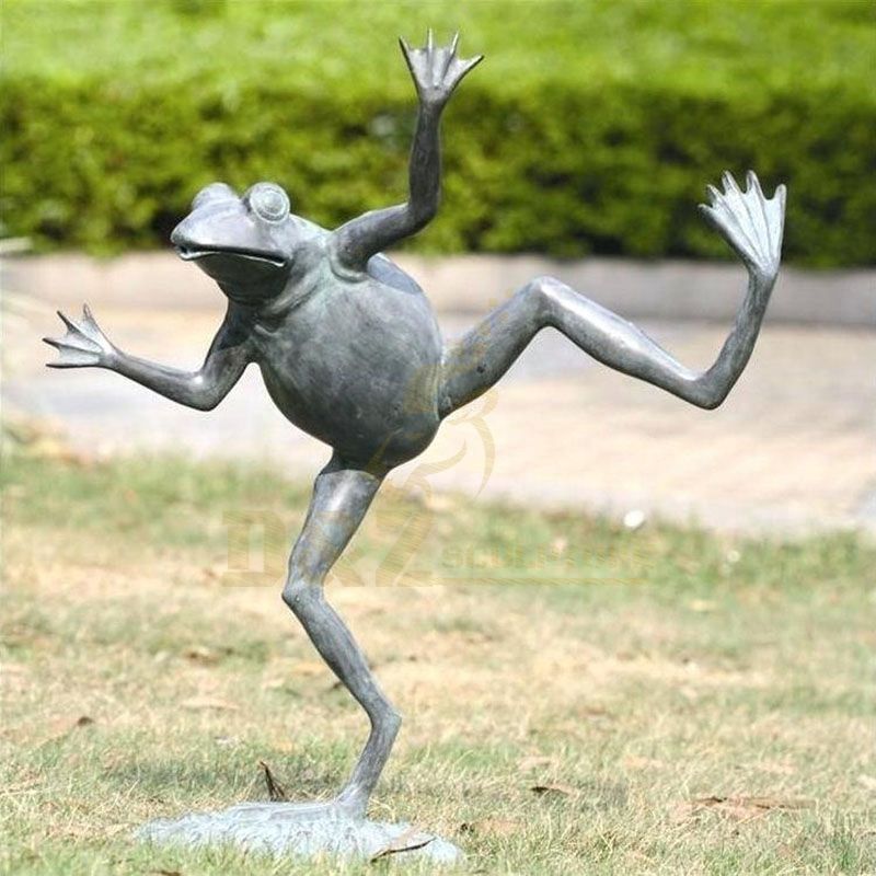 Cast Bronze Frog Sculpture For Garden Decor