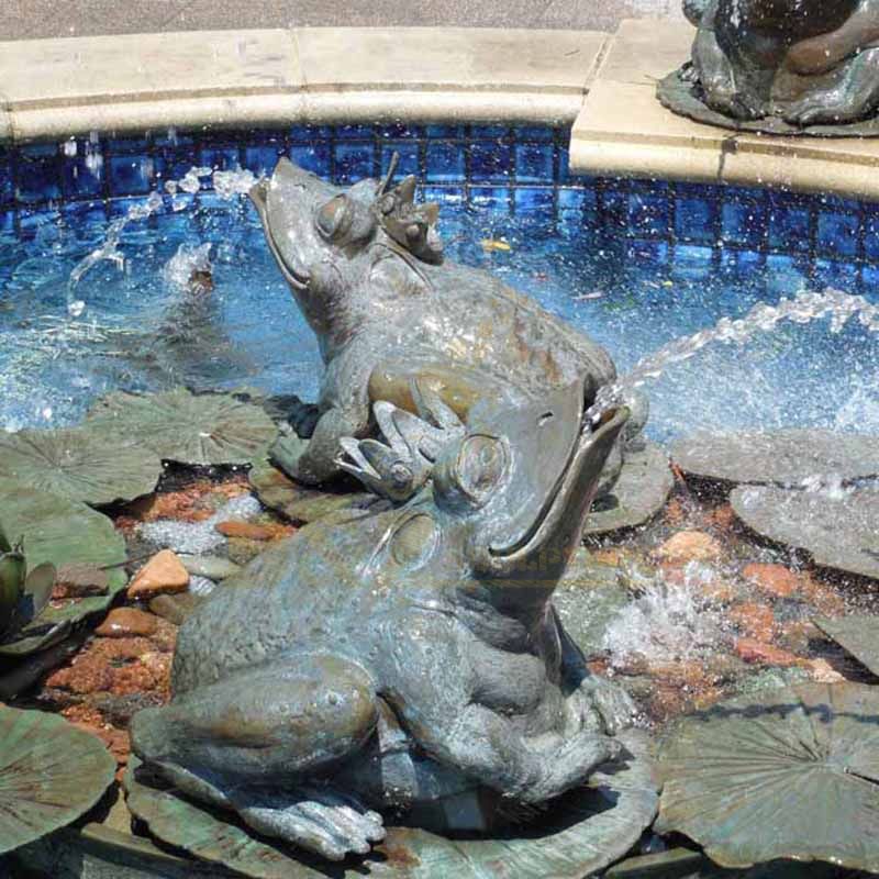 Life Size Cute Sitting Bronze Frog Sculpture For Garden