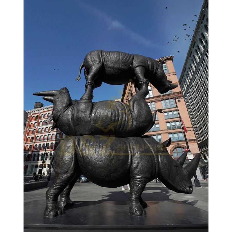 Outdoor Bronze Rhinoceros Sculpture Standing Rhinoceros Statue