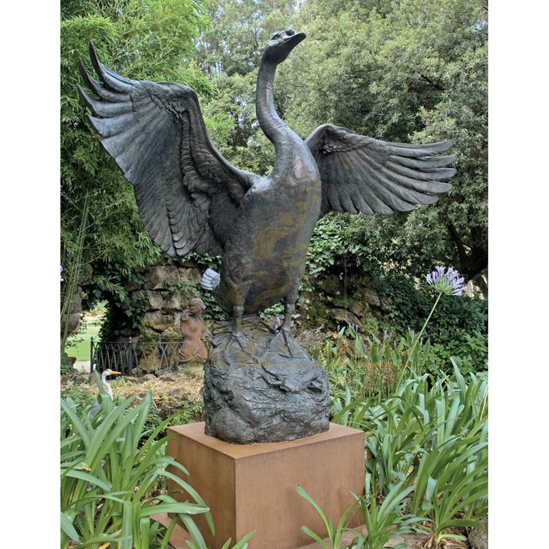 Flying Swan Decorative Bronze Sculptures For Decoration