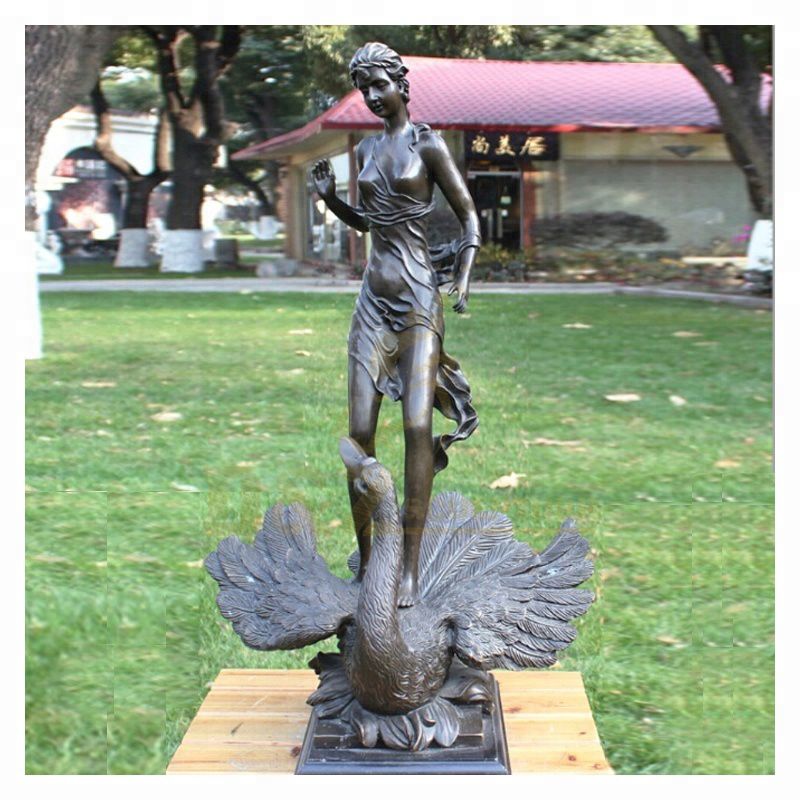 Modern Large Abstract Metal Arts Copper Bronze Women and Bird Sculpture for Outdoor decoration
