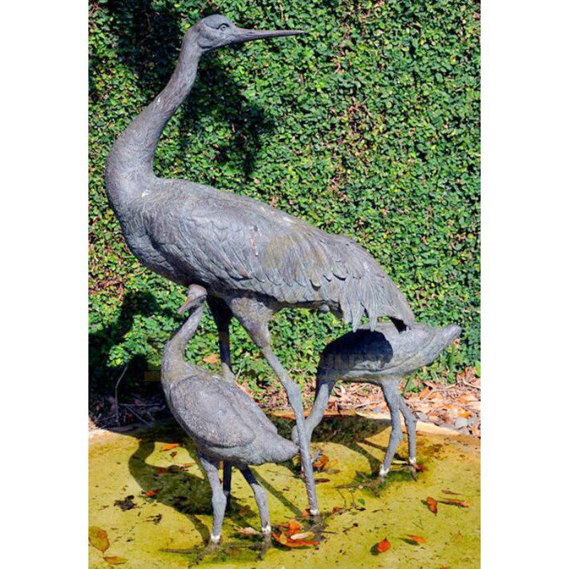 Casting Life Size Bronze Crane Sculpture For Gardens
