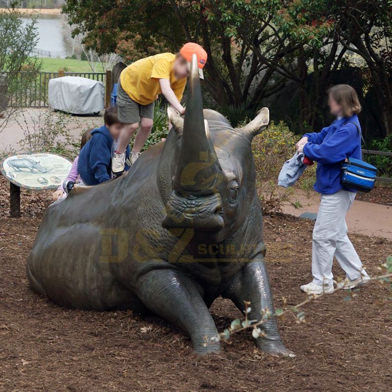 Custom Made Wholesale Bronze Rhinoceros Sculpture