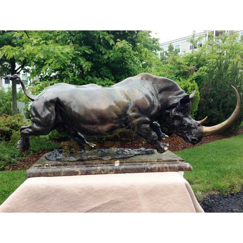 Outdoor Garden Decorative Bronze Rhinoceros Sculpture