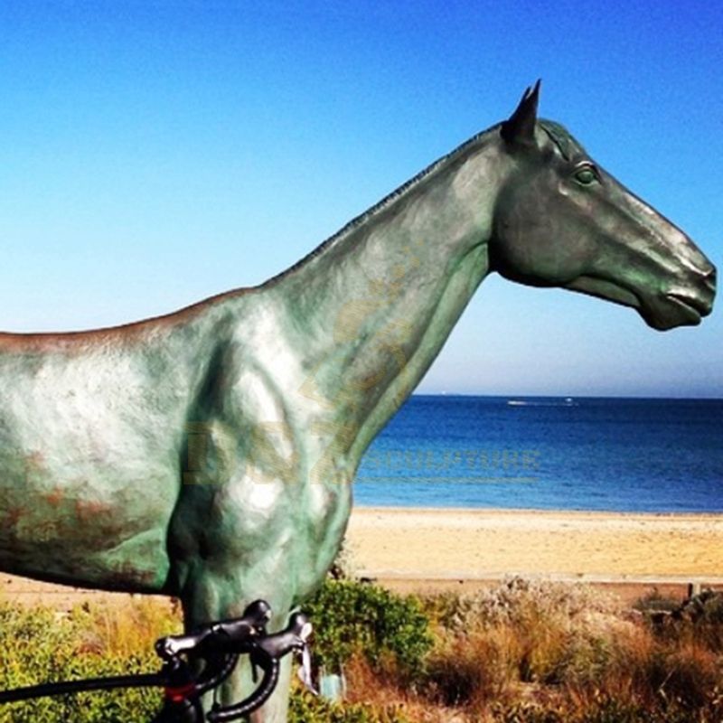 horse garden statue