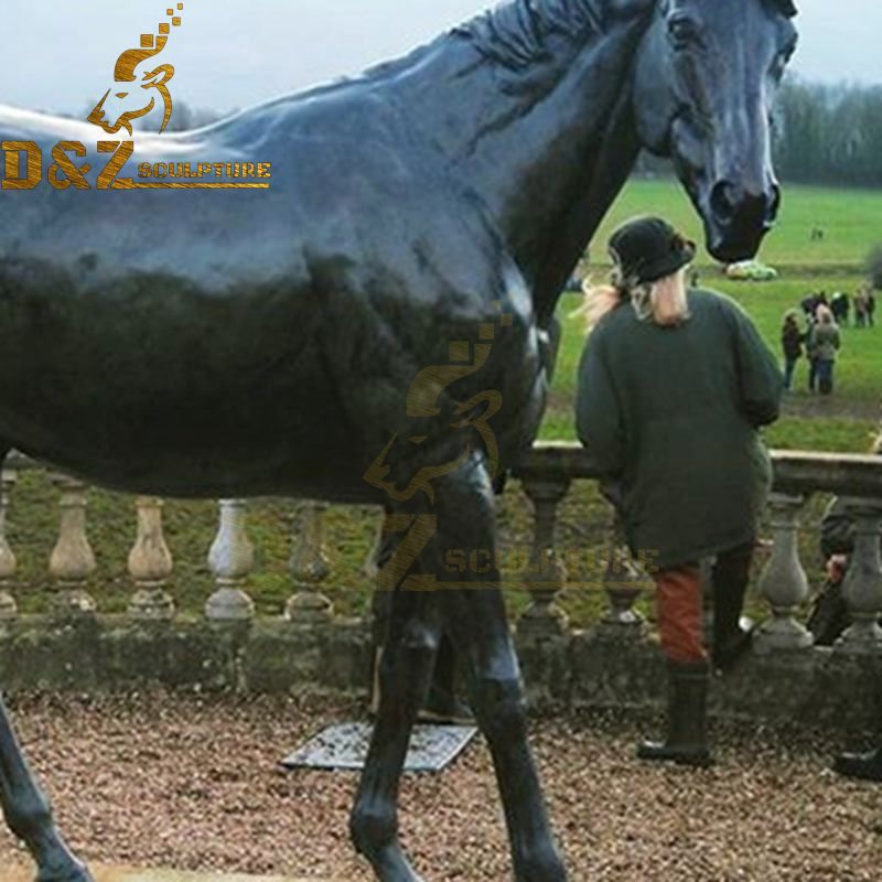 sculpture horse modern