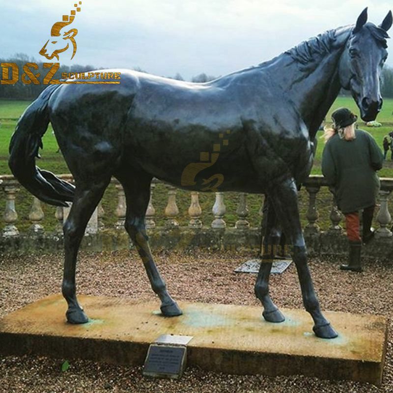 home horse sculpture