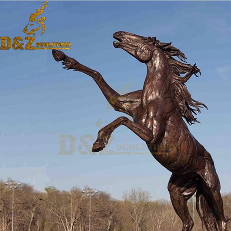 horse metal sculpture