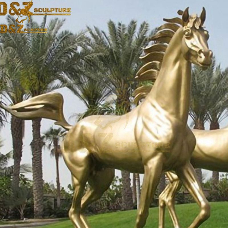 golden horse figurine statue