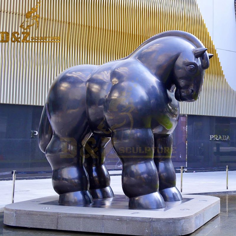 The famous design bronze botero horse sculpture for park decoration