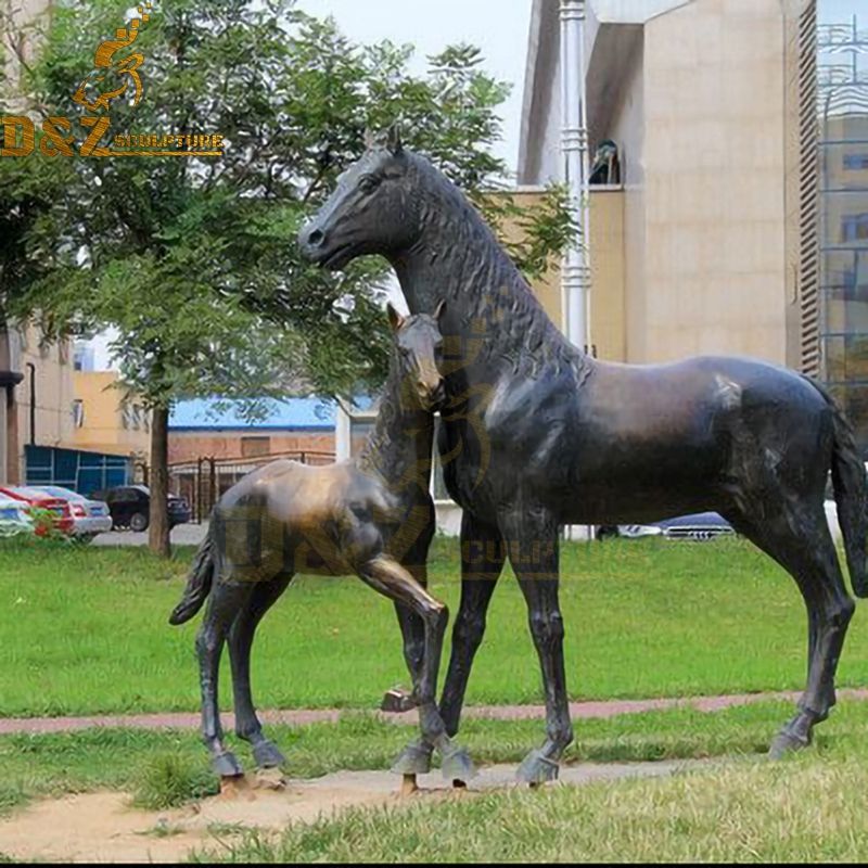 High quality lawn decoration bronze big horse and small horse statues for sale