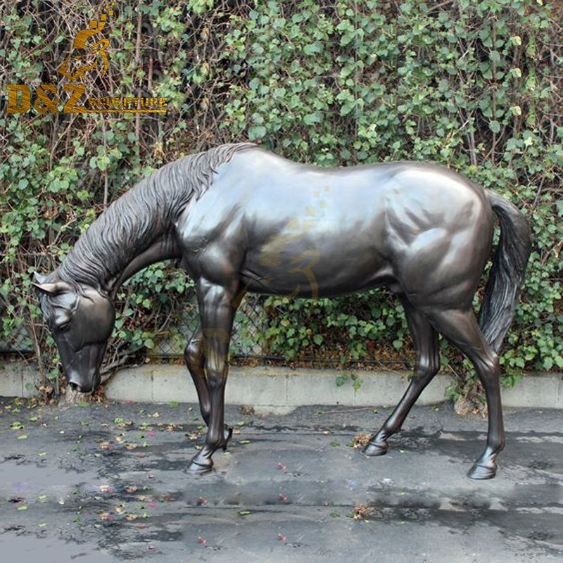 Lawn outdoor decoration metal grazing bronze horse statue for sale