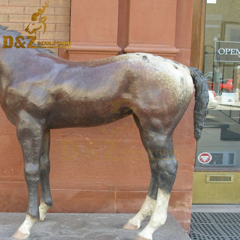 sculpture horse