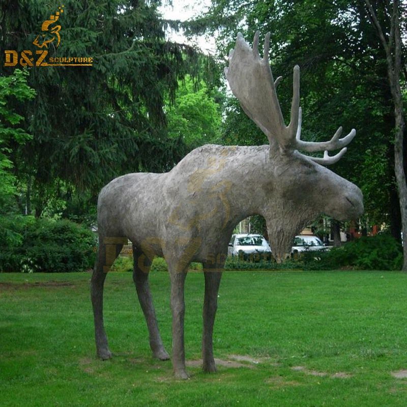 Hot sale customizable size moose statue garden modern design