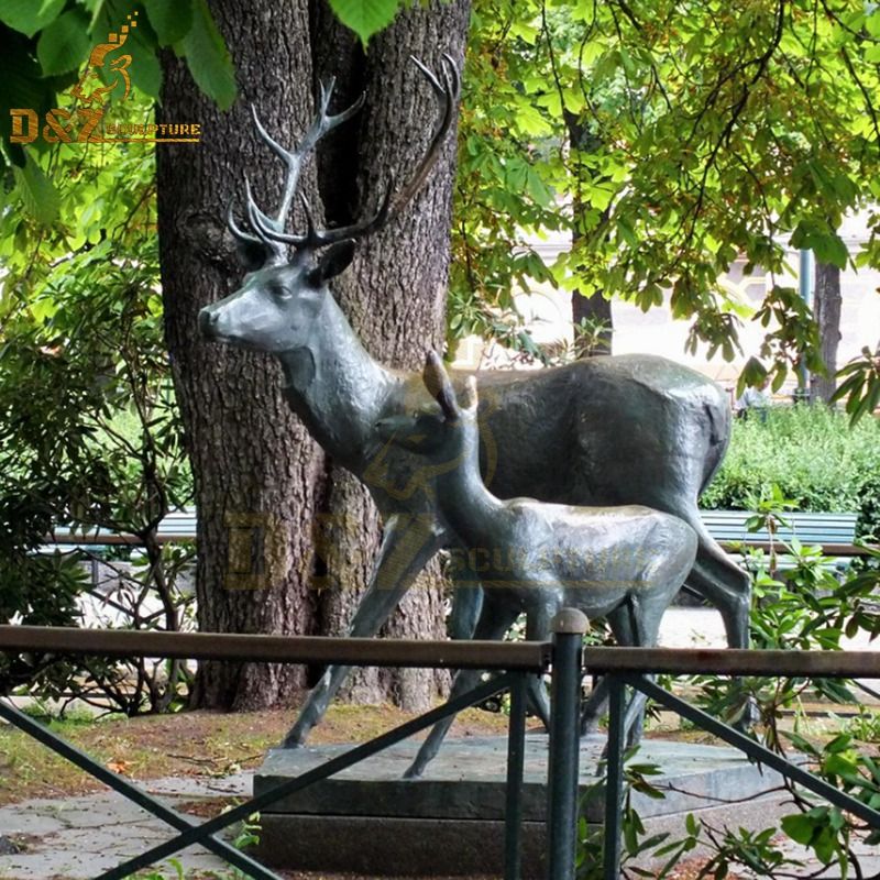 Garden decoration outdoor bronze deer and fawn statue artwork for sale