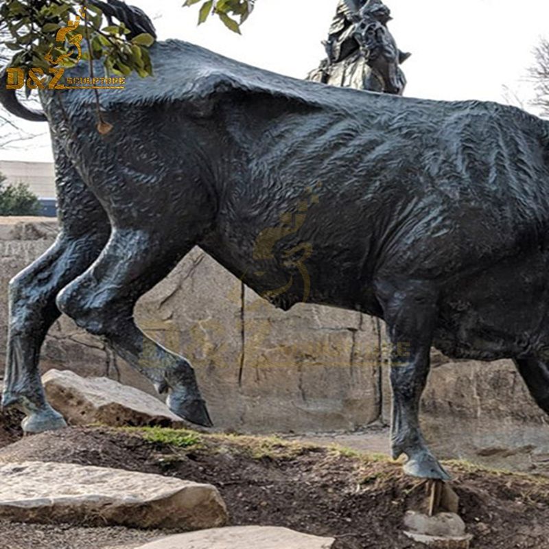 longhorn steer statue