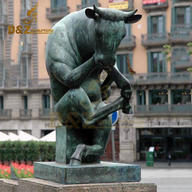 statues of big bull