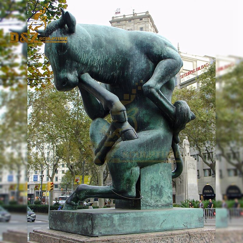 wall street bull bronze statue