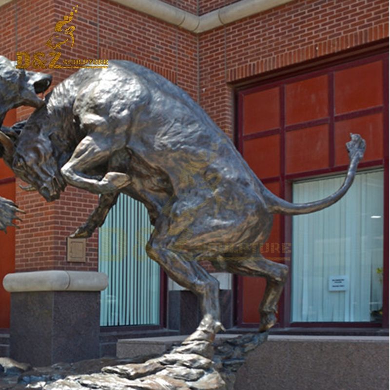 bull and bear statue