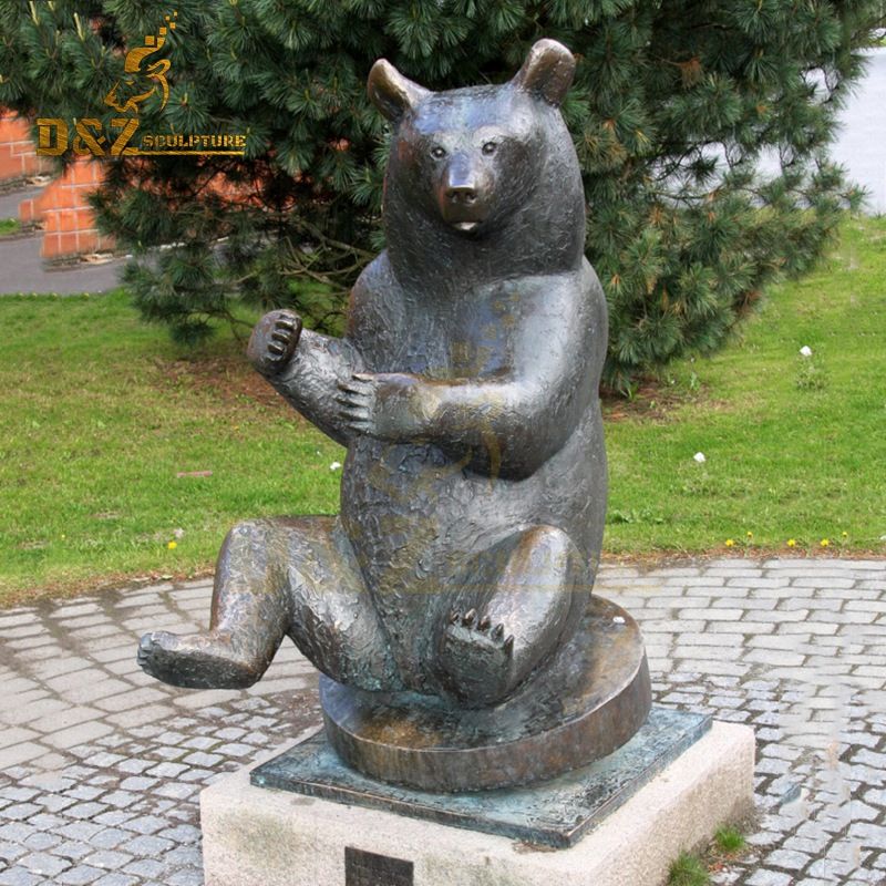 Western design garden decoration bronze sitting bear sculpture for sale