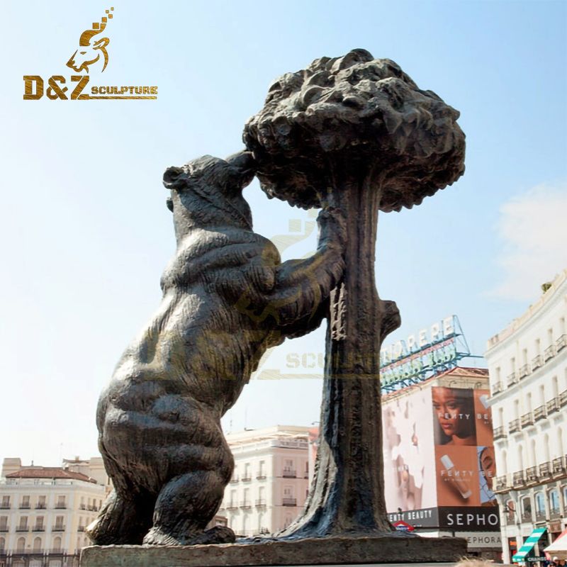 Famous customizable bronze bear and strawberry tree statue Madrid