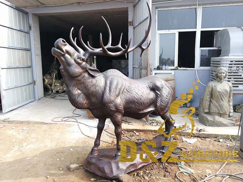 Factory custom made lost wax bronze elk sculpture matal casting decoration for garden outdoor