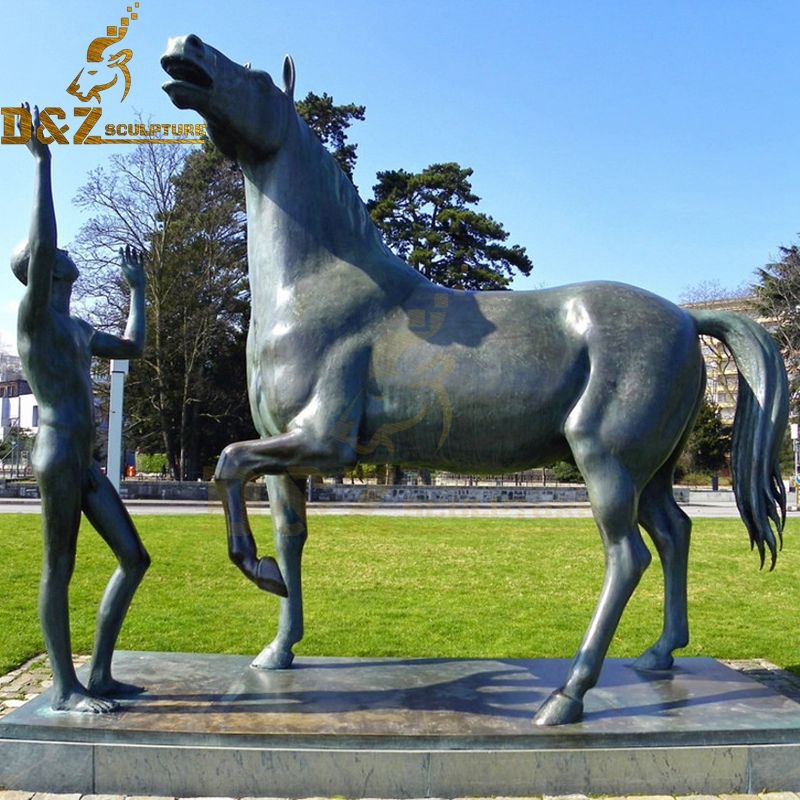 bronze horse sculpture