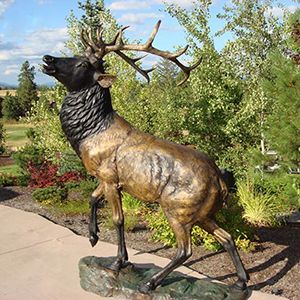 Height 2m metal casting high quality deer statue for garden outdoor decoration