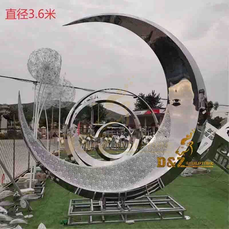 City urban beautiful design metal garden large size stainless steel crescent moon statue